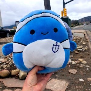 Ricky the fish 8 inch Squishmallow